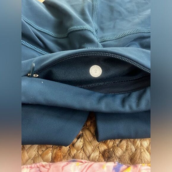 LuLuLemon Always Airy dark teal Blue Leggings, size 2; GREAT CONDITION! - Picture 6 of 8